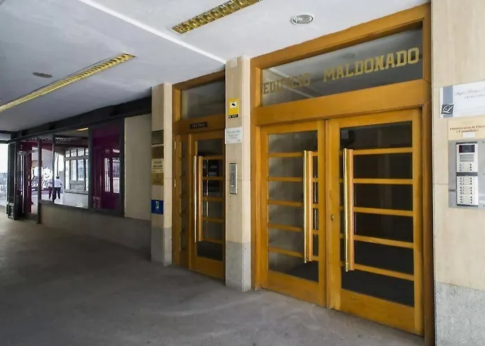 Апартаменти Historico Universidad Iii